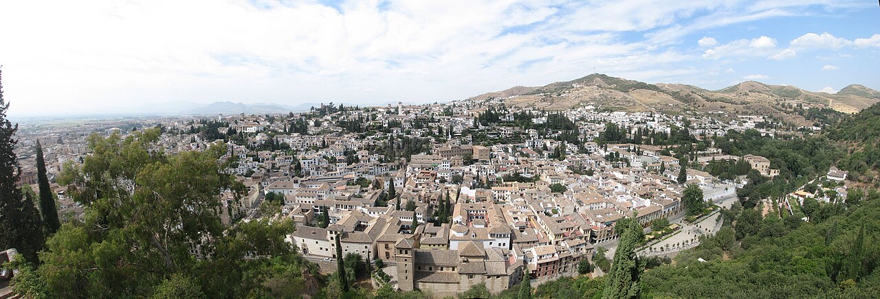 Granada más allá de la Alhambra: el Albaicín, los miradores y el Sacromonte